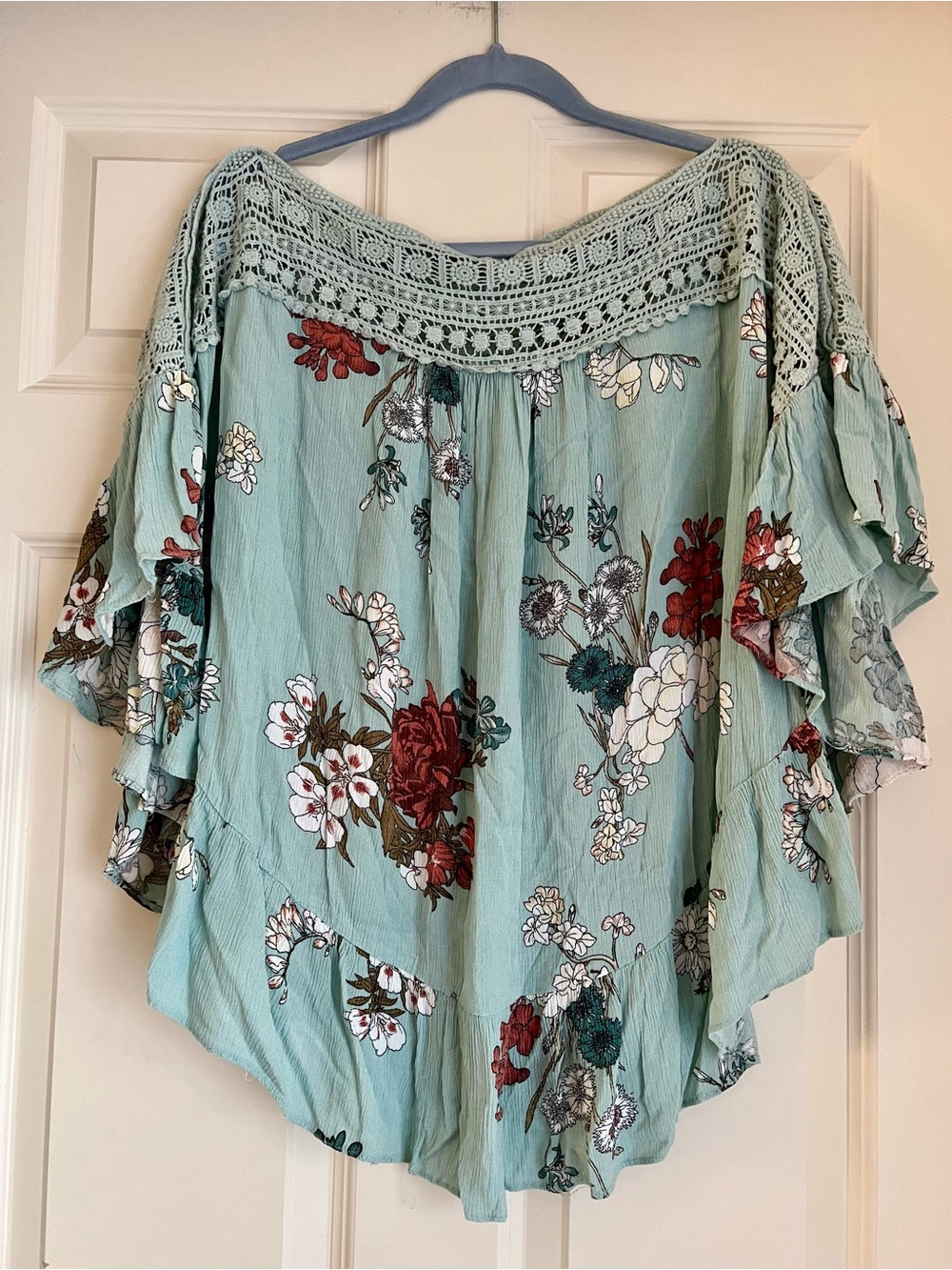 Entro Sage Green Floral Crochet Yoke Flutter Sleeve Tunic
